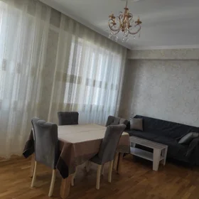 In Baku 70.0 m² apartment is for rent - Image 3