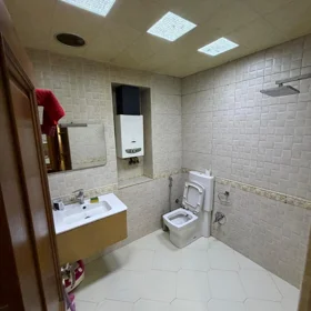 In Baku 110.0 m² apartment is for sale - Image 8