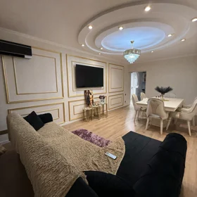 In Baku 129.0 m² apartment is for sale - Image 2