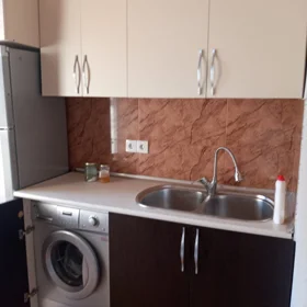 In Baku 45.0 m² apartment is for rent - Image 8