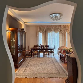 In Baku 130.0 m² apartment is for rent - Image 3