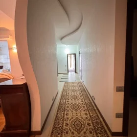In Baku 130.0 m² apartment is for rent - Image 4
