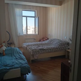 In Baku 70.0 m² apartment is for sale - Image 3