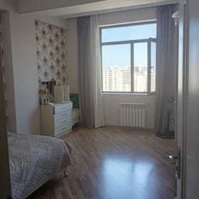 In Baku 70.0 m² apartment is for sale - Image 8