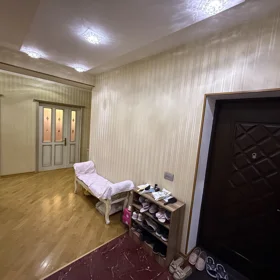 In Baku 142.0 m² apartment is for sale - Image 2