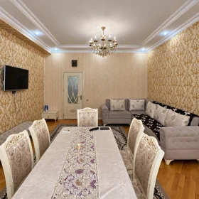In Baku 75.0 m² apartment is for sale - Image 3