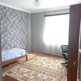 In Binəqədi rayonu 80.0 m² house with 3.0 rooms is for sale - Image 2