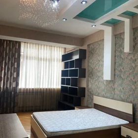 In Baku 150.0 m² apartment is for rent - Image 5