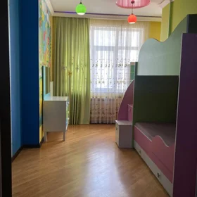 In Baku 150.0 m² apartment is for rent - Image 7
