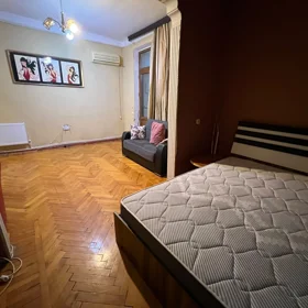 In Baku 40.0 m² apartment is for sale - Image 2
