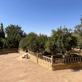 In nan 450.0 m² house with 8.0 rooms is for sale - Image 2