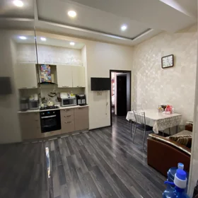 In Binəqədi rayonu 75.0 m² apartment is for sale - Image 5