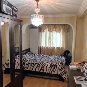 In Baku 100.0 m² apartment is for sale - Image 8