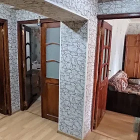 In Baku 100.0 m² apartment is for sale - Image 10