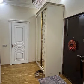 In Baku 120.0 m² apartment is for sale - Image 7