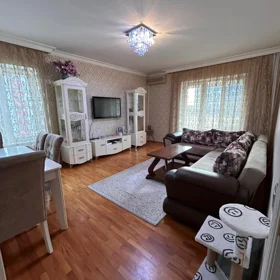 In Baku 110.0 m² apartment is for sale - Image 3