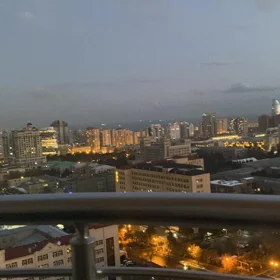 In Baku 80.0 m² apartment is for rent - Image 9