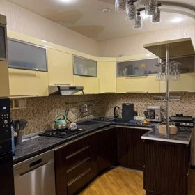 In Baku 100.0 m² apartment is for rent - Image 9