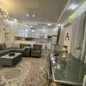 In Baku 110.0 m² apartment is for rent - Image 2