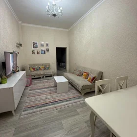 In Khirdalan 75.0 m² apartment is for sale - Image 3