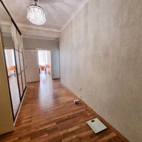 In Səbail rayonu 96.0 m² apartment is for rent - Image 2