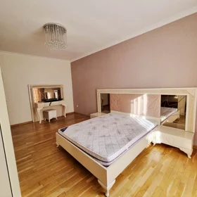 In Səbail rayonu 96.0 m² apartment is for rent - Image 9