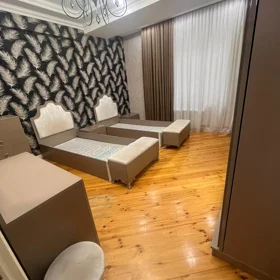 In Baku 135.0 m² apartment is for rent - Image 4