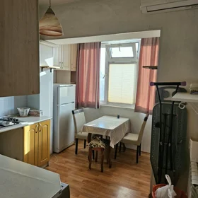 In Baku 70.0 m² apartment is for rent - Image 6