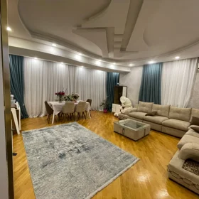 In Baku 135.0 m² apartment is for sale - Image 3