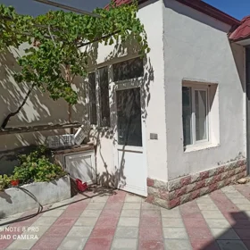 In Baku 400.0 m² house with 8.0 rooms is for sale - Image 5