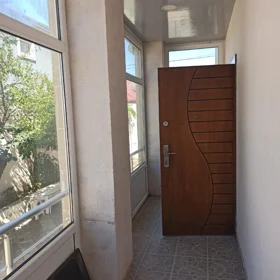 In Baku 400.0 m² house with 8.0 rooms is for sale - Image 8