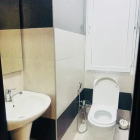 In Baku 80.0 m² apartment is for rent - Image 8