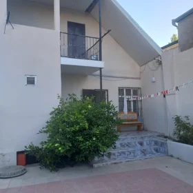 In Baku 110.0 m² house with 4.0 rooms is for sale - Image 4