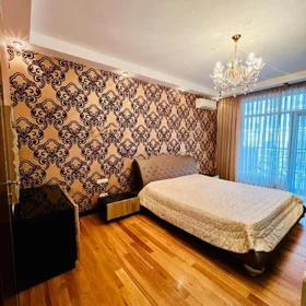In Baku 140.0 m² apartment is for rent - Image 5