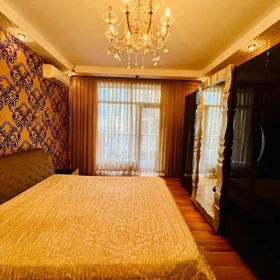 In Baku 140.0 m² apartment is for rent - Image 6