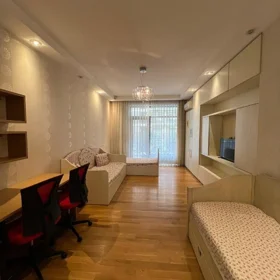 In Baku 140.0 m² apartment is for rent - Image 7