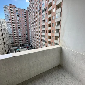In Baku 130.0 m² apartment is for sale - Image 3