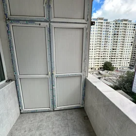 In Baku 130.0 m² apartment is for sale - Image 4