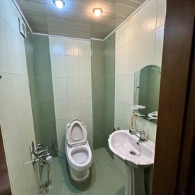 In Baku 130.0 m² apartment is for sale - Image 7