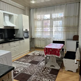 In Baku 130.0 m² apartment is for sale - Image 9