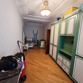 In Baku 178.0 m² apartment is for sale - Image 2