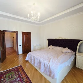 In Baku 178.0 m² apartment is for sale - Image 6