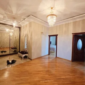 In Baku 178.0 m² apartment is for sale - Image 7