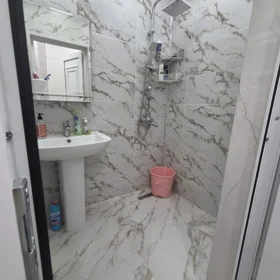 In Baku 60.0 m² apartment is for rent - Image 8