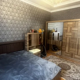 In nan 200.0 m² house with 4.0 rooms is for sale - Image 10