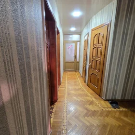 In Baku 74.0 m² apartment is for sale - Image 10