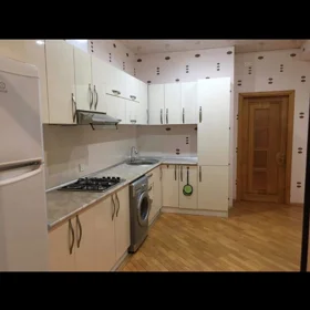 In Baku 900.0 m² apartment is for rent - Image 7