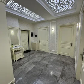 In Baku 160.0 m² apartment is for rent - Image 6