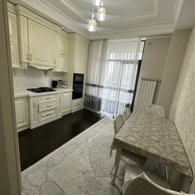 In Baku 160.0 m² apartment is for rent - Image 8