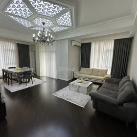 In Baku 160.0 m² apartment is for rent - Image 10